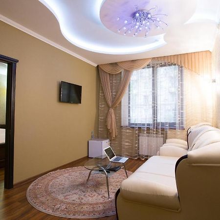 Royal Hotel Zaporizhia Екстериор снимка