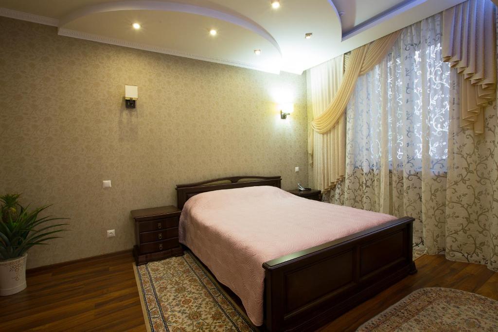Royal Hotel Zaporizhia Екстериор снимка